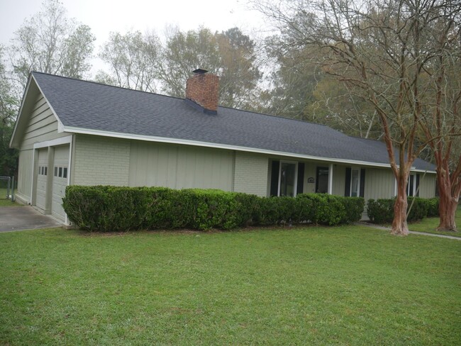 Foto del edificio - Beautiful ranch style home