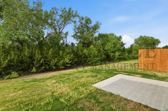 Foto del edificio - 4647 E 45th St N