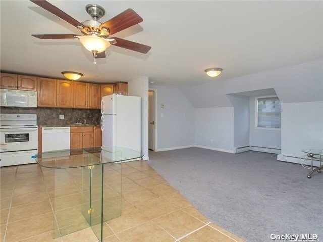 Foto del edificio - 190 Hicksville Rd