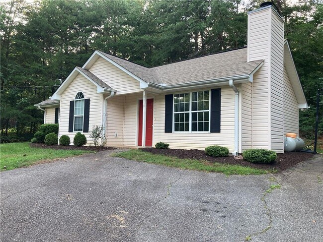 Foto del edificio - 6110 Lakeside Ct