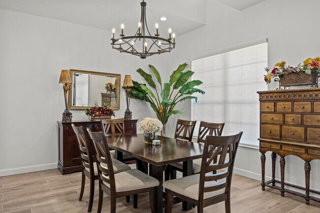 Foto del edificio - 1782 Clydesdale Ave