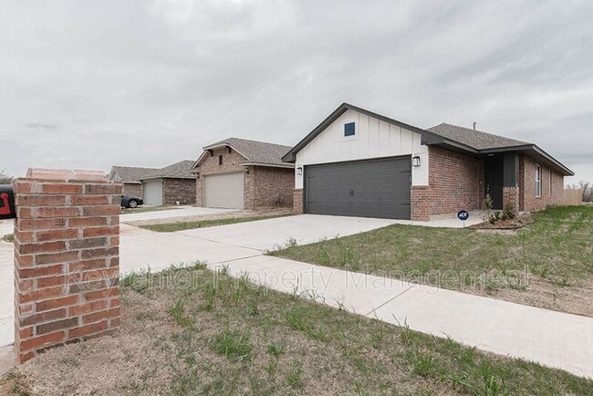 Building Photo - 918 Tarry Town Dr