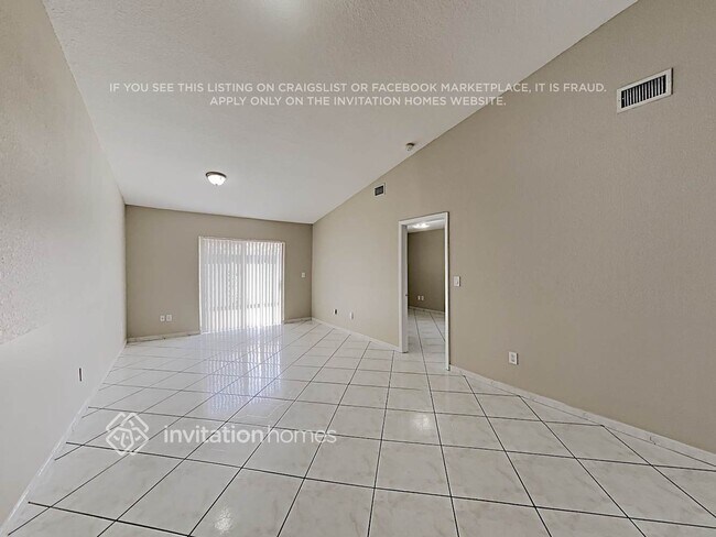 Foto del edificio - 2124 W 54th St