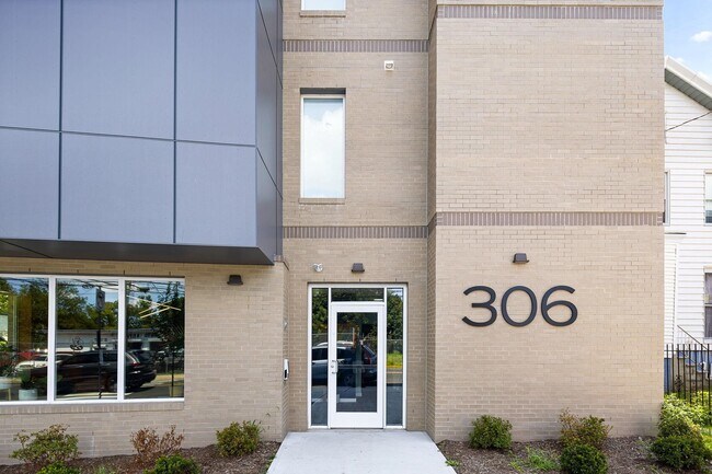Foto del edificio - 306 Bergen Ave