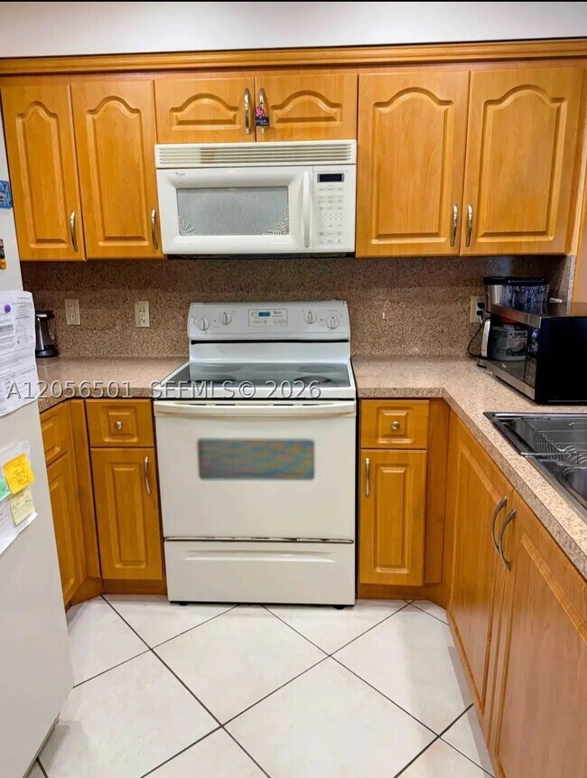 Foto del edificio - 3545 NE 167th St