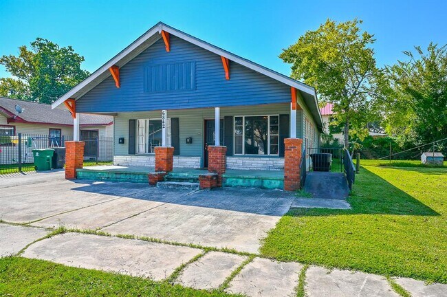 Foto del edificio - 6842 Avenue L