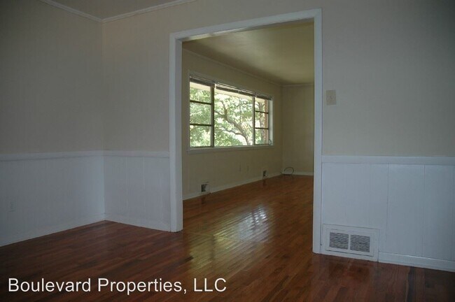 Building Photo - 135 Glencrest Dr