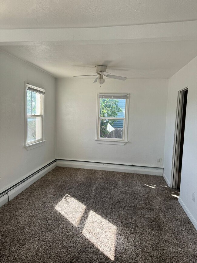 Foto del edificio - 2114 E 11th St