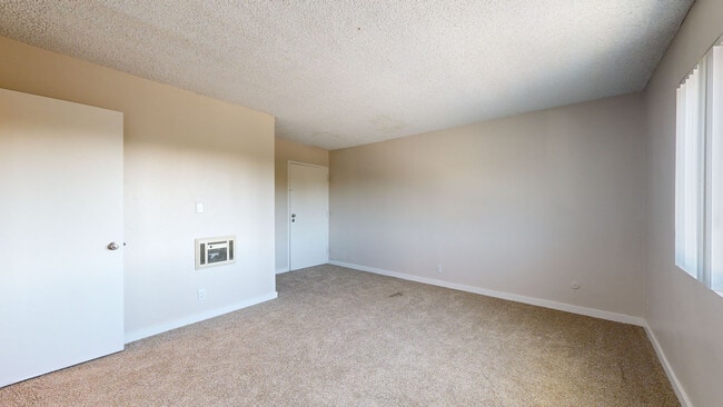 Interior Photo - Rosebeach