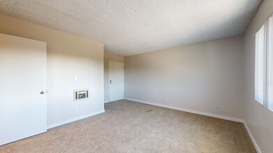 Interior Photo - Rosebeach