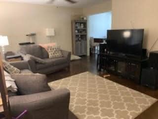 Building Photo - 2200 Pompton Dr