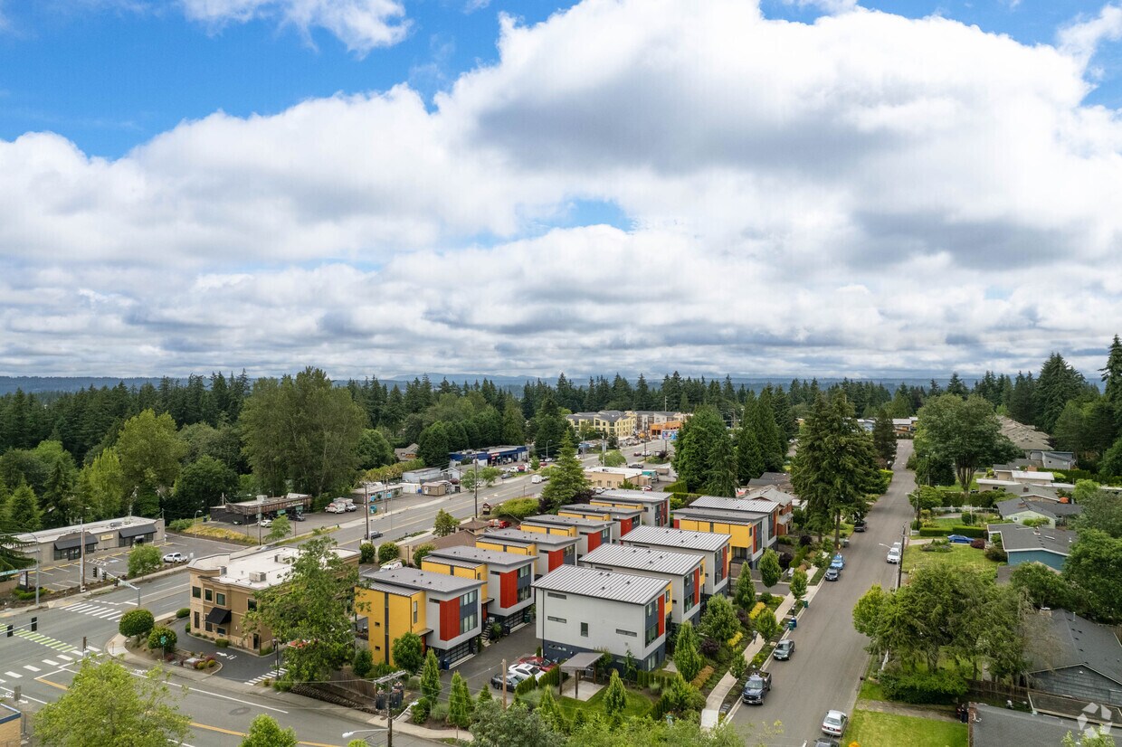 Exterior - 12802-12814 NE 84th St