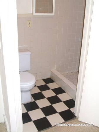 Building Photo - 7 Greenville St