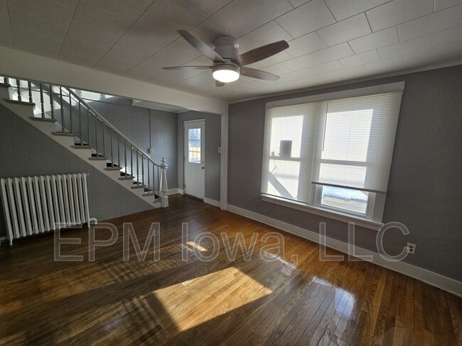 Building Photo - 214 2nd St SW