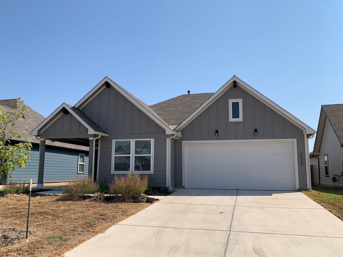 Foto principal - Lovely 3 Bed 2 bath home in Hutto