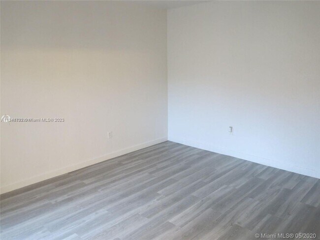 Building Photo - 11220 SW 230th Ter