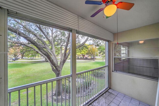 Foto del edificio - 1200 SW 124th Ter