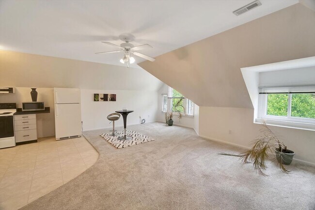 Foto del edificio - 4414 W Pine Blvd