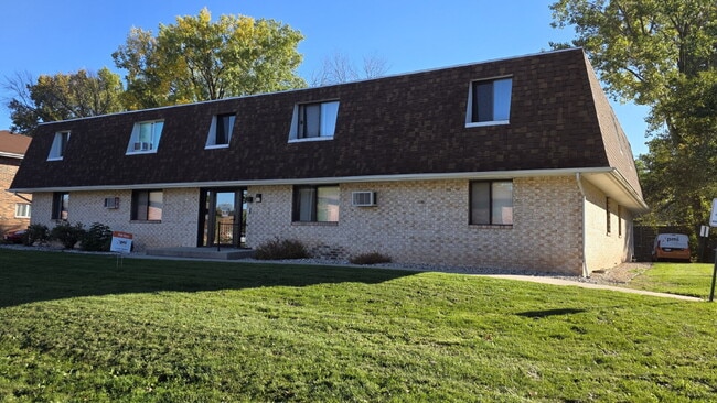 Building Photo - 2500 Honey Lou Ct