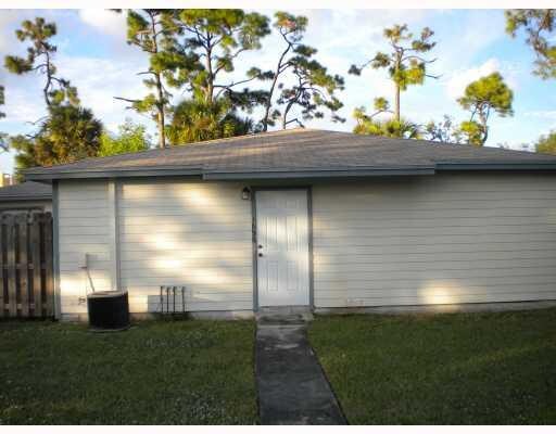 Building Photo - 1854 My Pl Ln