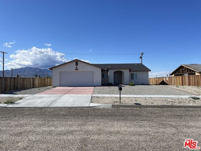 Building Photo - 2877 Gram Dr