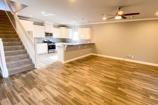 Foto del edificio - Now Available with Our Lease with Purchase...