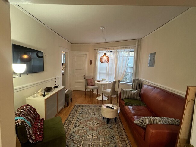 Building Photo - 269 Huron Ave