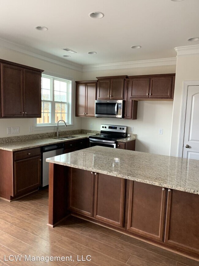 Foto del edificio - 2 br, 2.5 bath House - 5170 Farm House Trail