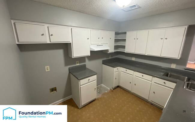 Building Photo - 8265 Cedar Chest Dr