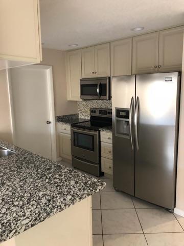 Foto del edificio - 1083 Goldenrod Rd