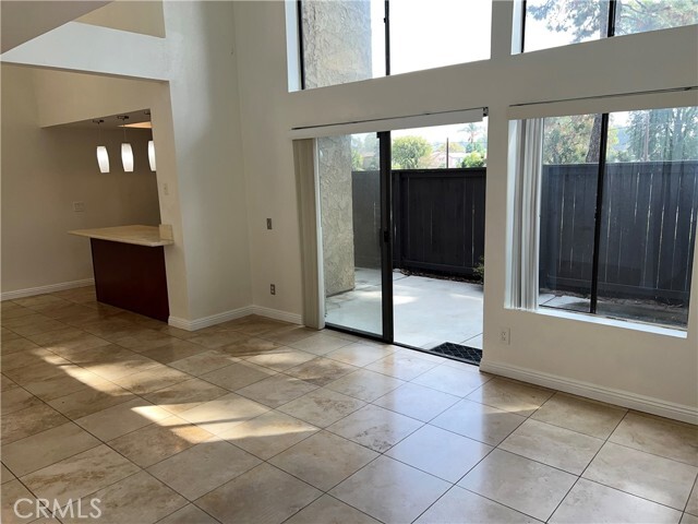 Building Photo - 3633 Cottonwood Cir