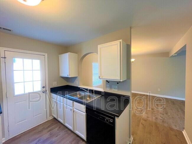 Building Photo - 5210 Malik Dr
