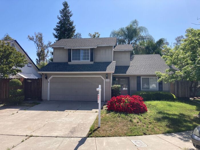 Primary Photo - Charming North Merced Home 3 beds 2 baths