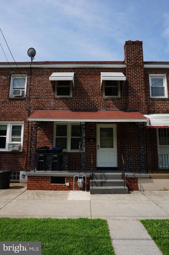 Foto principal - 27 E 8th Ave