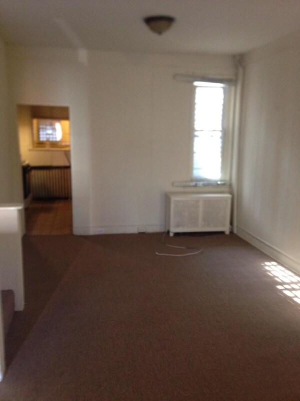 Foto del edificio - 516 E Willard St