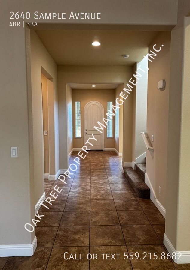 Foto del edificio - 2640 Sample Ave