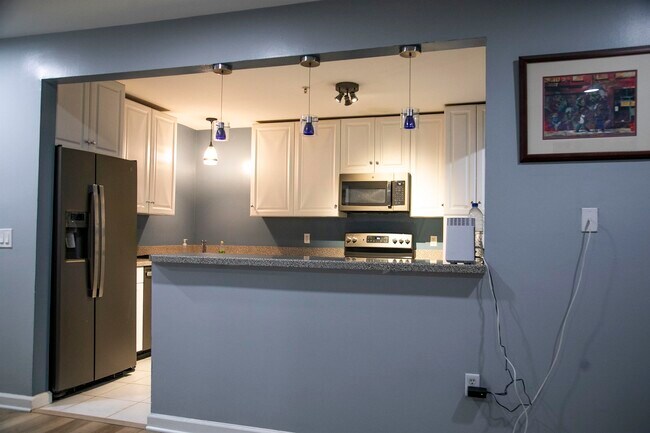 Foto del edificio - 8915 Bergenwood Ave