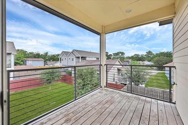 Building Photo - 4411 Hershe St