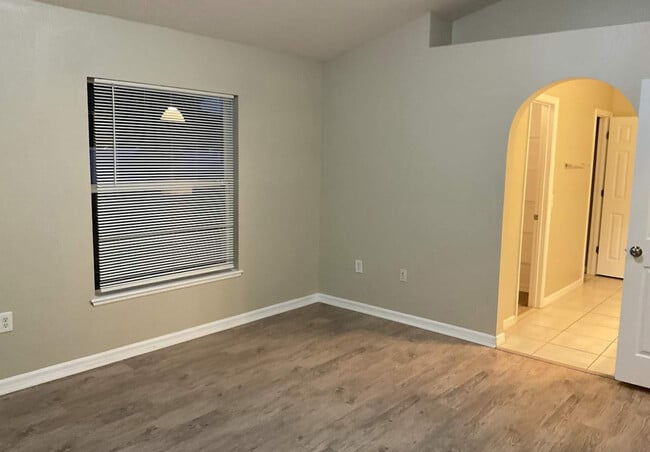 Building Photo - 9737 S 53rd Ave