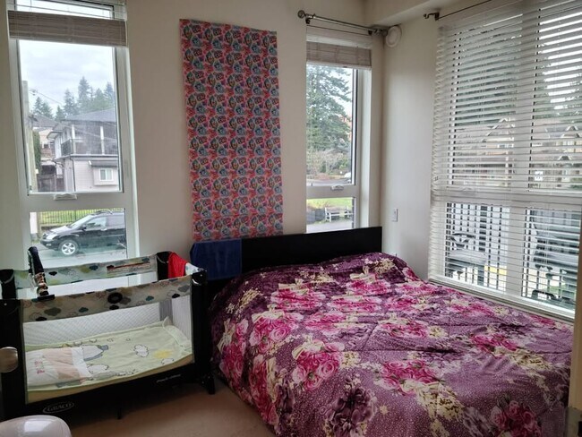 Building Photo - 750 Dogwood St