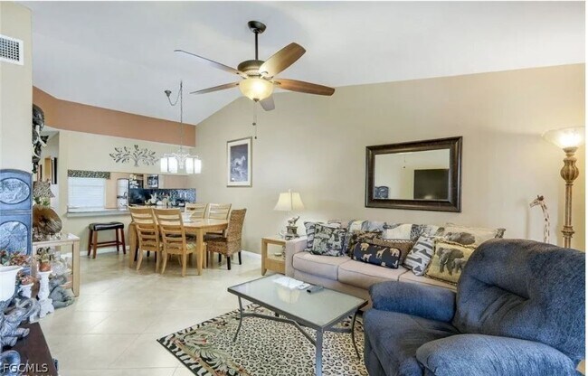 Foto del edificio - 9270 Lake Park Dr