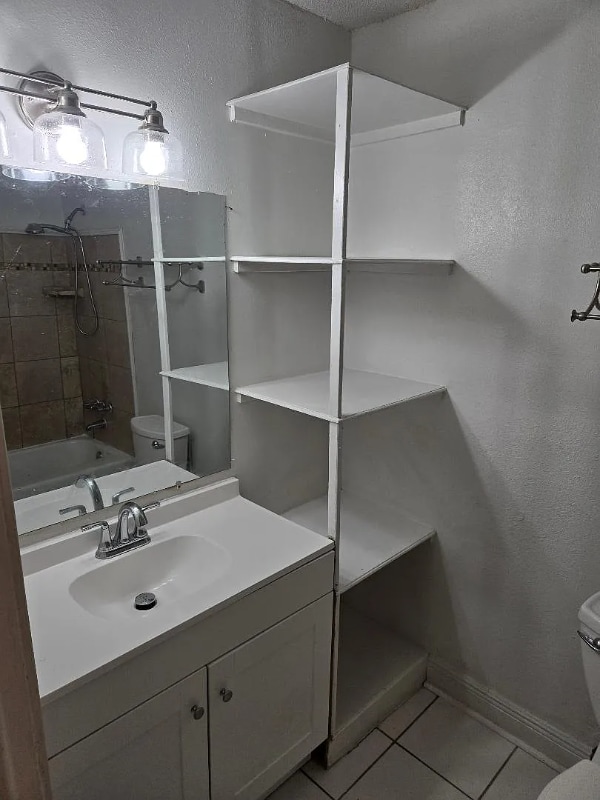 Foto del edificio - 7820 Dorsett Dr