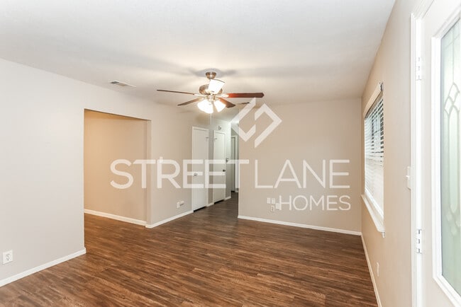 Building Photo - Charming 3 Bedroom in Arlington!