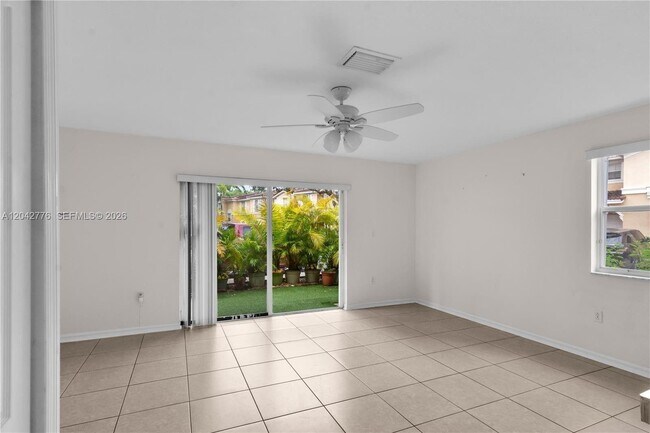 Foto del edificio - 12990 SW 30th Ct