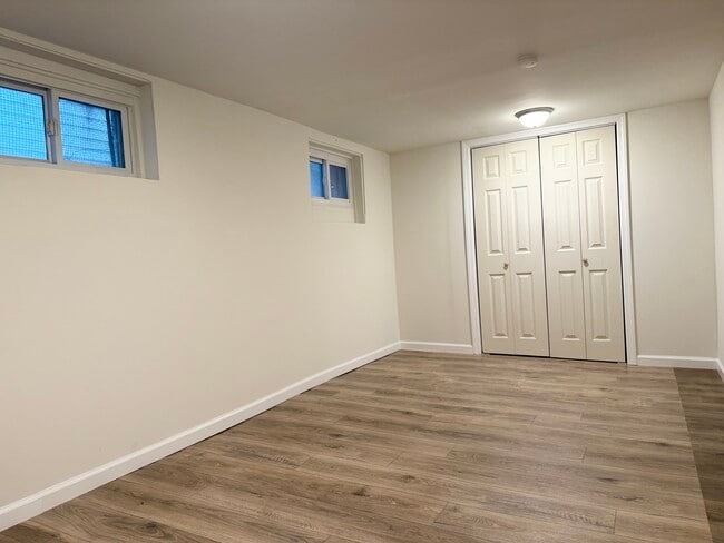 Building Photo - 64 Durand Pl