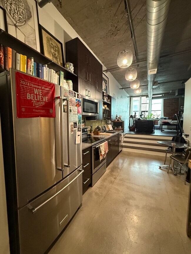 Foto del edificio - 718 Washington Ave N