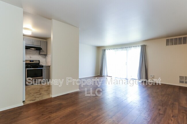 Foto del edificio - 1107 Woodhollow Dr
