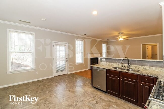 Foto del edificio - 2547 Peach Shoals Cir