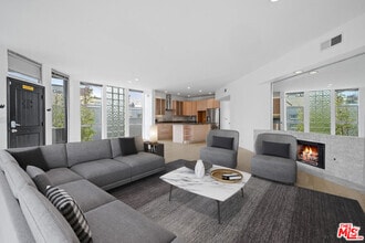 Building Photo - 20 28th Ave