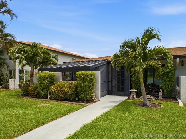 Foto del edificio - 5800 Princess Palm Ct